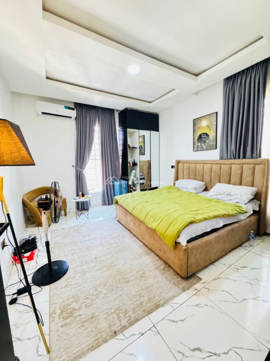 Well Built Two Bedroom Apartment Available, Orchid Road Lekki, Lekki Phase 2, Lekki, Lagos, Flat / Apartment for Sale