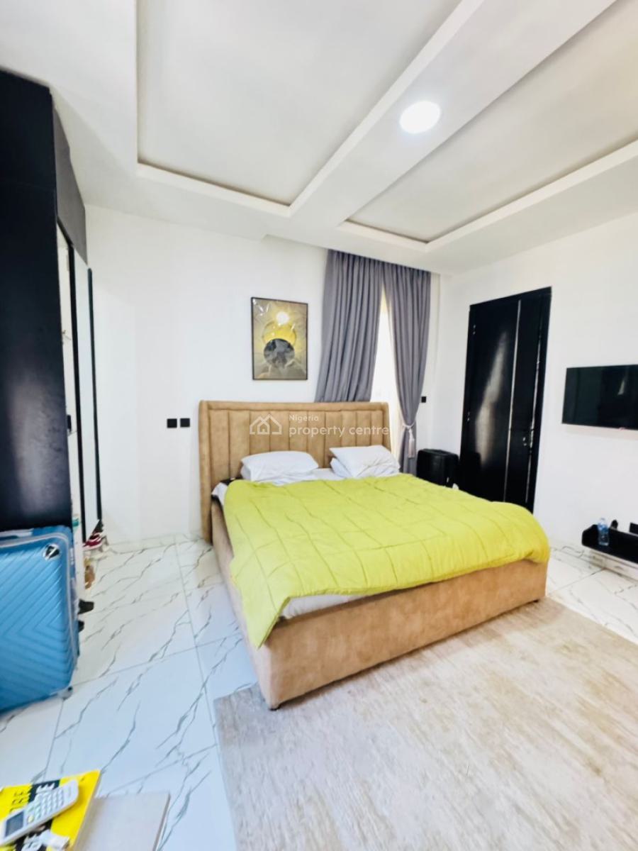 Well Built Two Bedroom Apartment Available, Orchid Road Lekki, Lekki Phase 2, Lekki, Lagos, Flat / Apartment for Sale