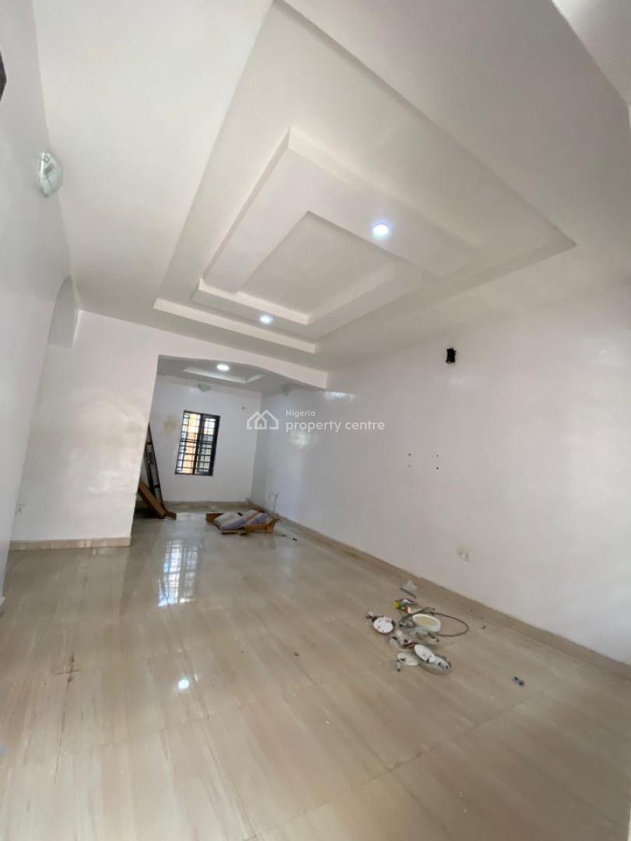 Just in: a Sharp 2 Bedroom Flat  Close to The Express, Sangotedo, Ajah, Lagos, Flat / Apartment for Rent