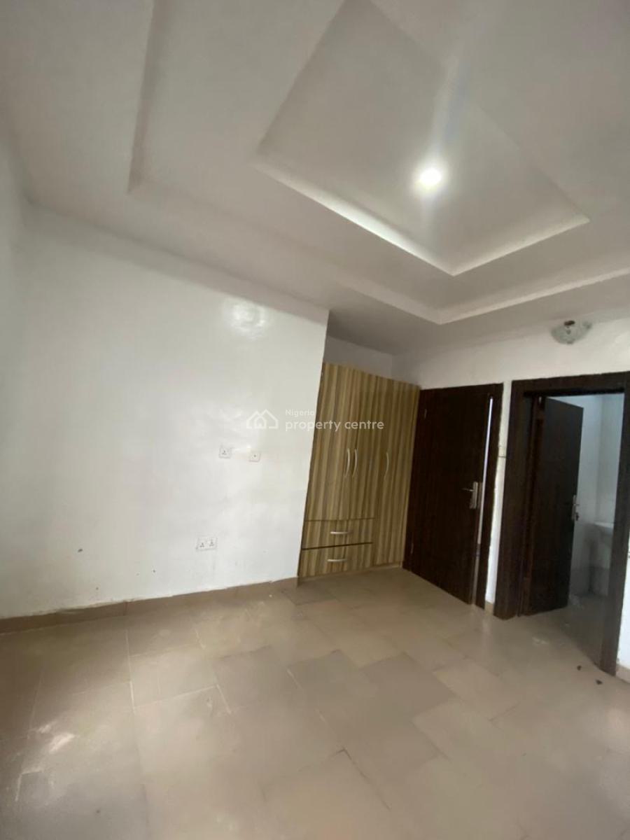 Just in: a Sharp 2 Bedroom Flat  Close to The Express, Sangotedo, Ajah, Lagos, Flat / Apartment for Rent
