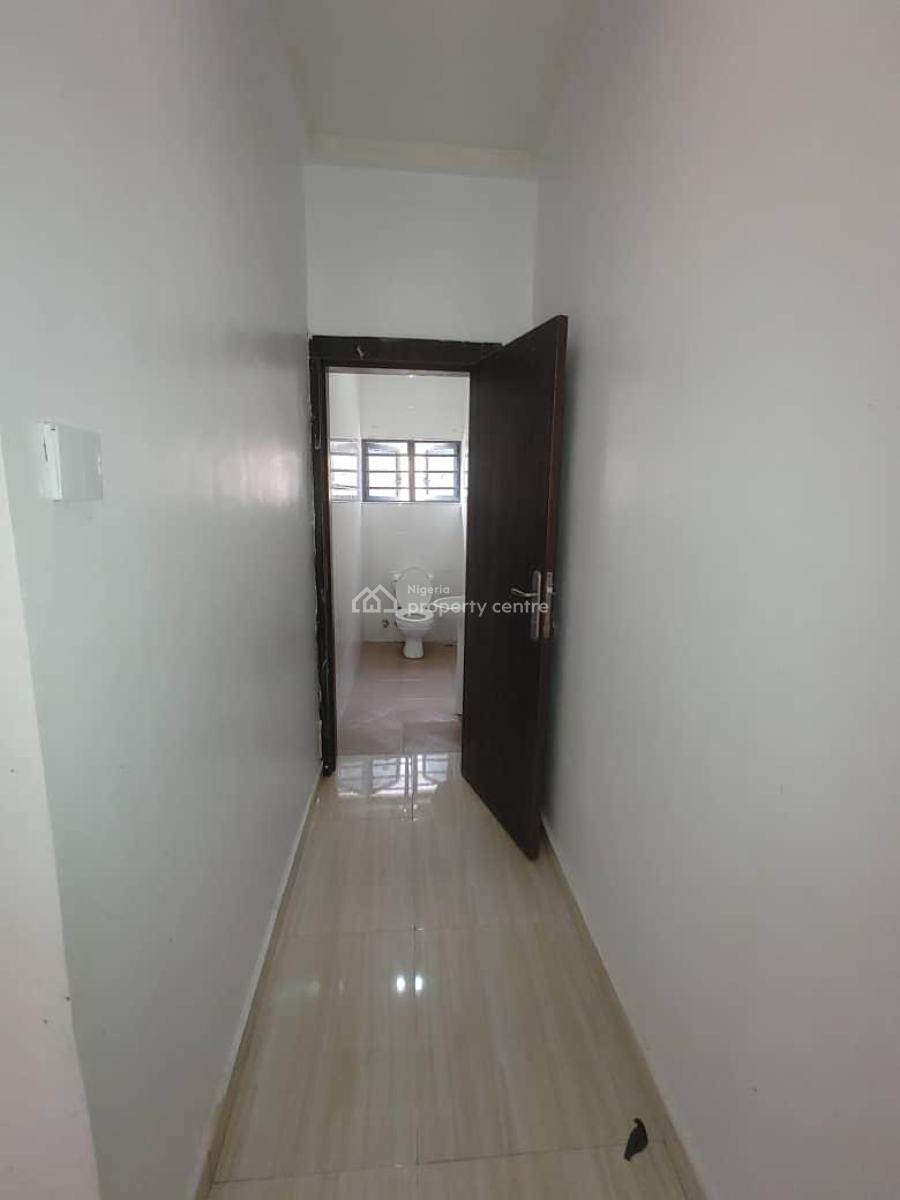Just in: a Sharp 2 Bedroom Flat  Close to The Express, Sangotedo, Ajah, Lagos, Flat / Apartment for Rent
