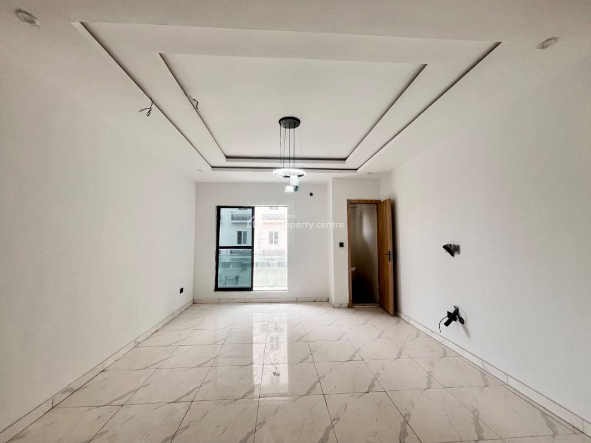 Spacious 2 Bedroom Apartment with Swimming Pool Availabl at Ikate, Ikate Lekki Lagos, Lekki, Lagos, Flat / Apartment for Sale