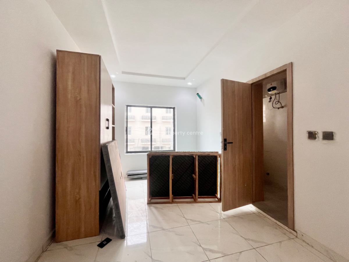 Spacious 2 Bedroom Apartment with Swimming Pool Availabl at Ikate, Ikate Lekki Lagos, Lekki, Lagos, Flat / Apartment for Sale