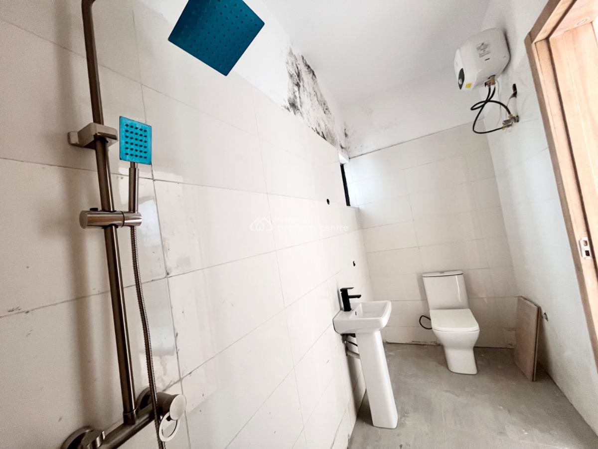 Spacious 2 Bedroom Apartment with Swimming Pool Availabl at Ikate, Ikate Lekki Lagos, Lekki, Lagos, Flat / Apartment for Sale