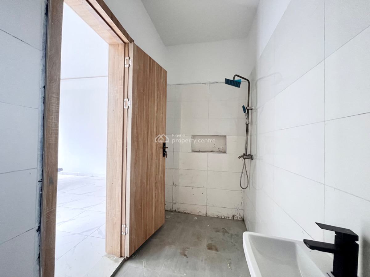 Spacious 2 Bedroom Apartment with Swimming Pool Availabl at Ikate, Ikate Lekki Lagos, Lekki, Lagos, Flat / Apartment for Sale