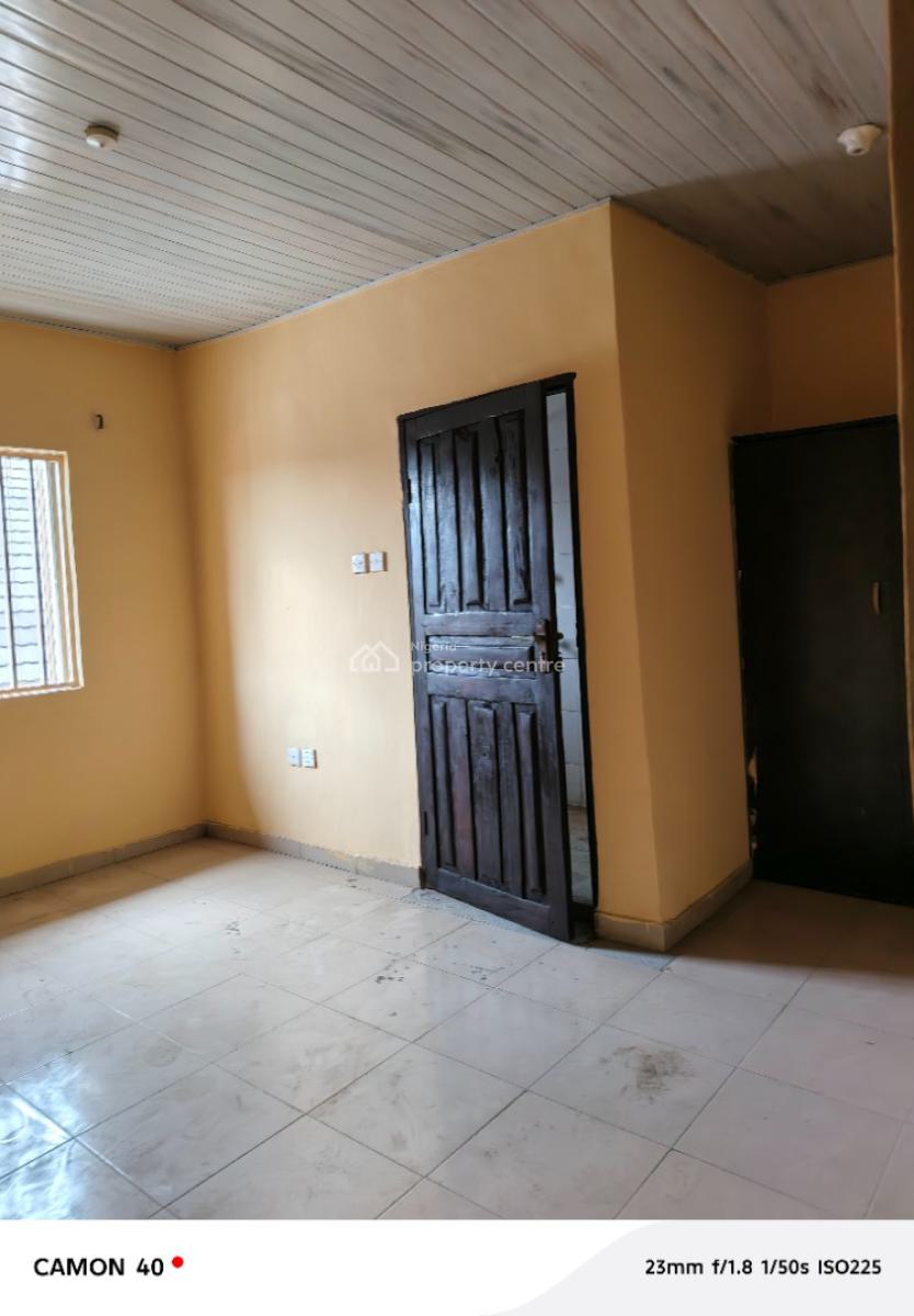 Spacious 2 Bedroom Flat Upstairs, Badore, Ajah, Lagos, Flat / Apartment for Rent