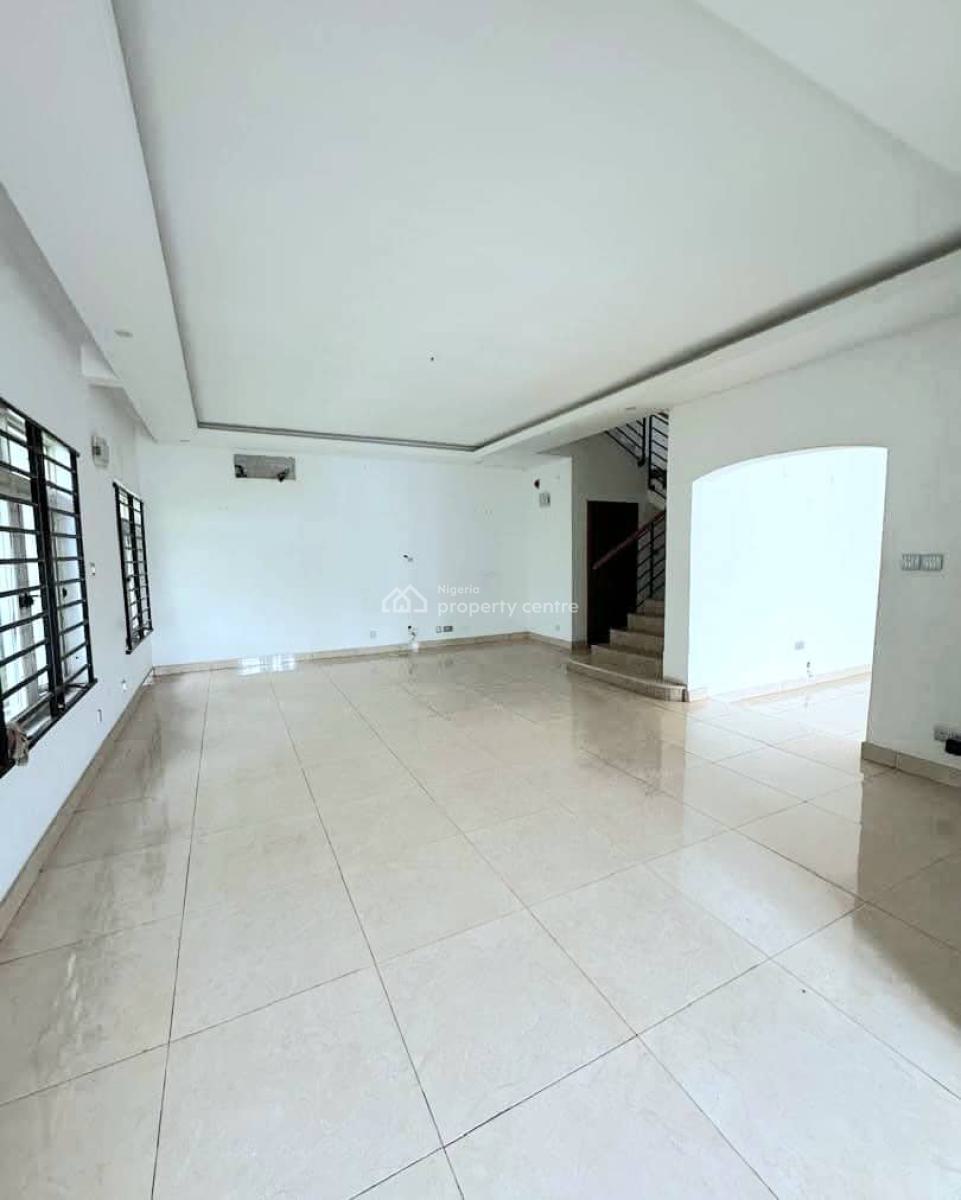 Beautiful 4-bedroom Semi-detached House with a Bq, Old Ikoyi, Ikoyi, Lagos, Semi-detached Duplex for Rent