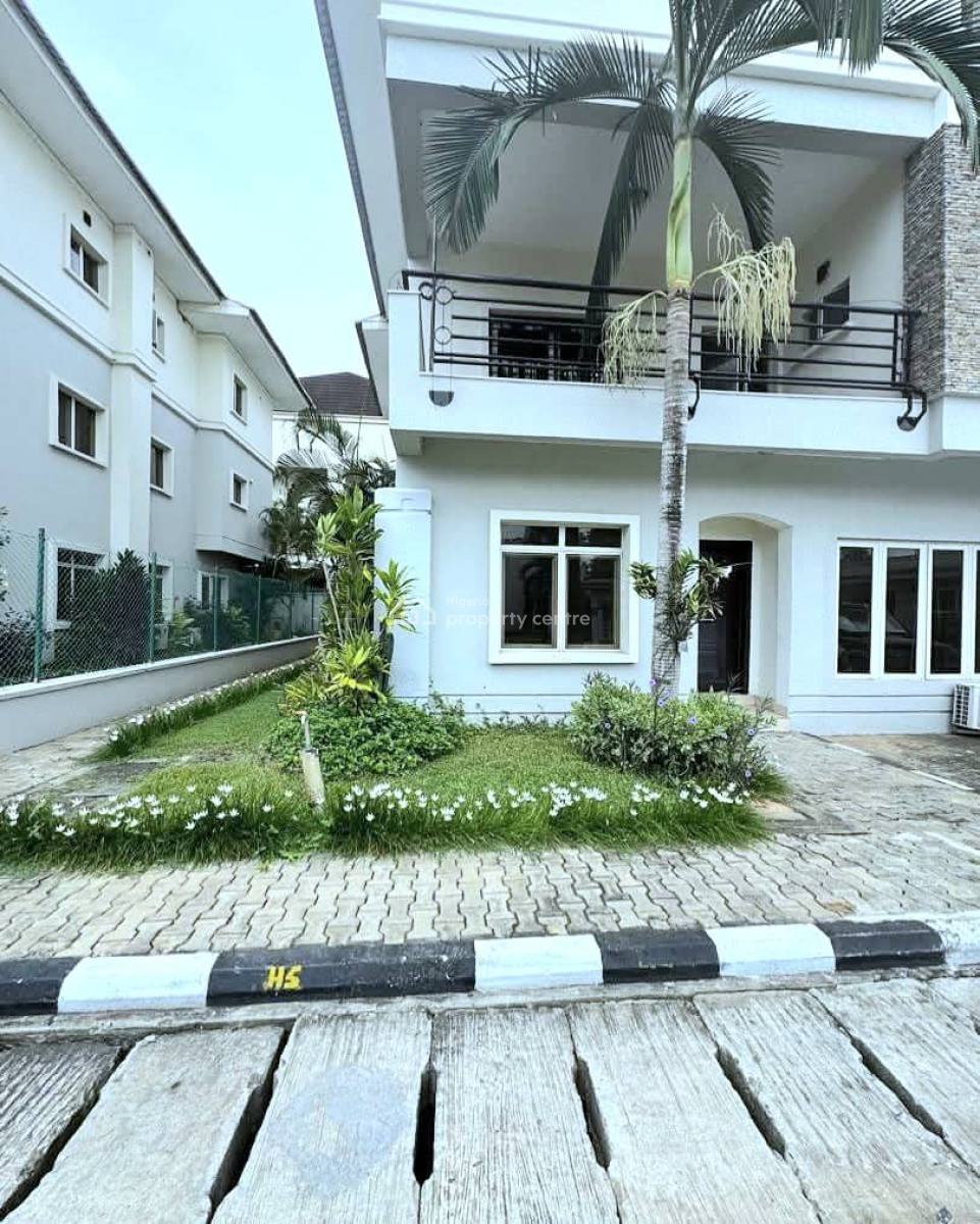 Beautiful 4-bedroom Semi-detached House with a Bq, Old Ikoyi, Ikoyi, Lagos, Semi-detached Duplex for Rent