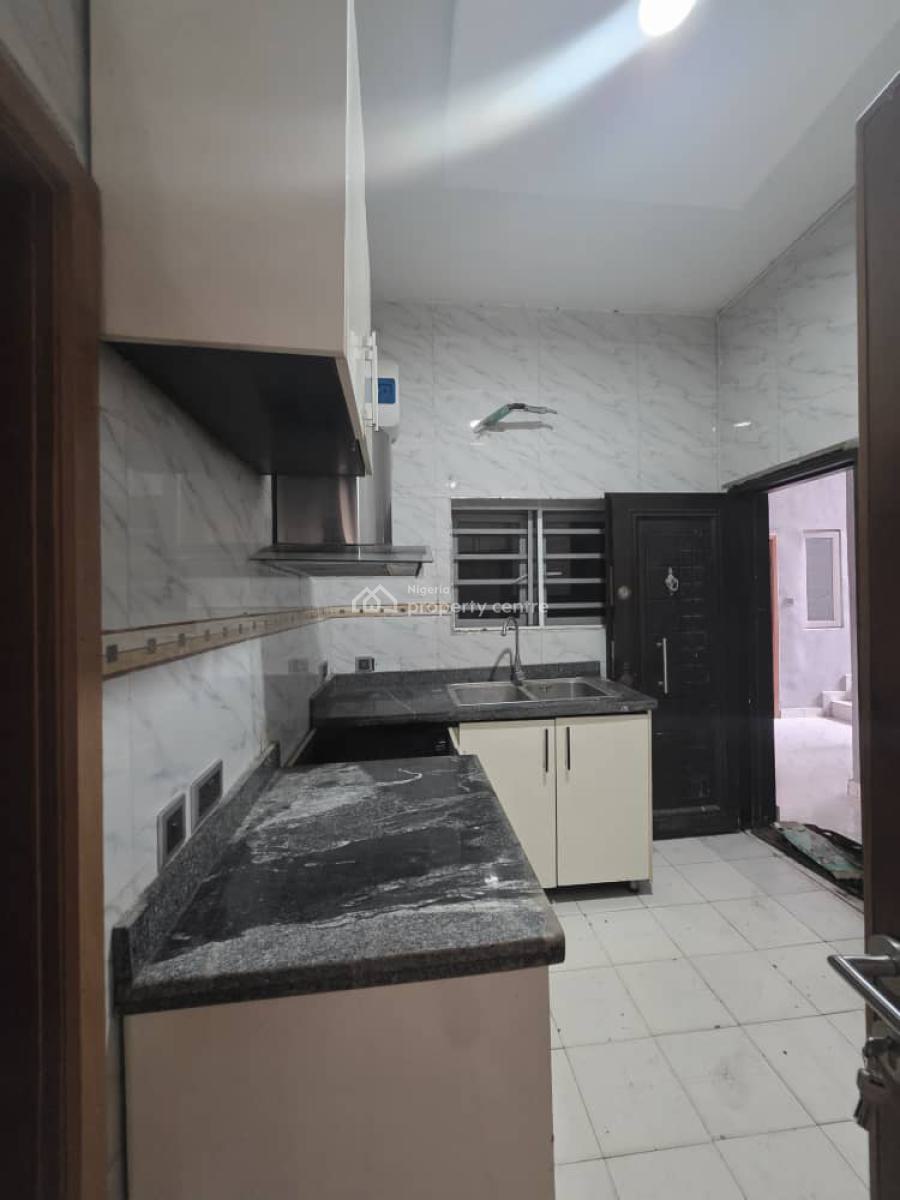 3-bedroom Flat with Bq & Pool, Off Palace Road, Oniru, Victoria Island (vi), Lagos, Flat / Apartment for Rent