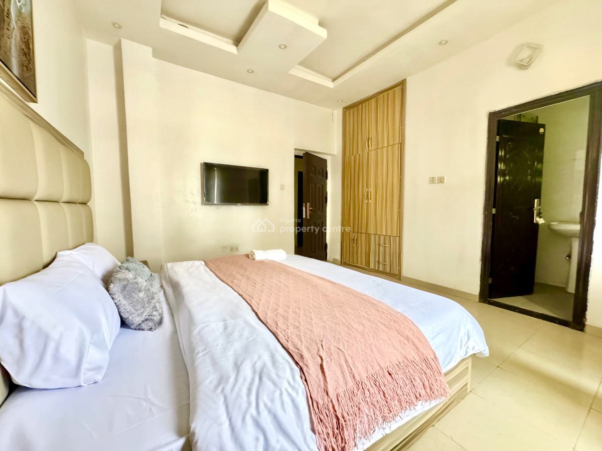 Free 1 Mnth Laundry in 3 Bedroom Furnished Flat, Lekki Enclave Road, New Horizon 1 Estate, Ikate, Lekki, Lagos, Flat / Apartment for Rent