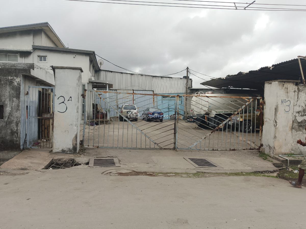 Warehouse on 1,853 Sqm, Ijora Apapa Lagos, Ijora, Apapa, Lagos, Warehouse for Sale