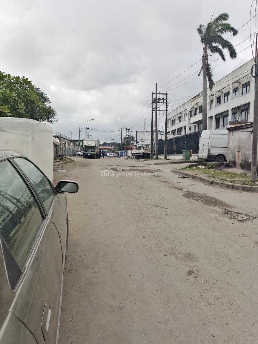 Warehouse on 1,853 Sqm, Ijora Apapa Lagos, Ijora, Apapa, Lagos, Warehouse for Sale