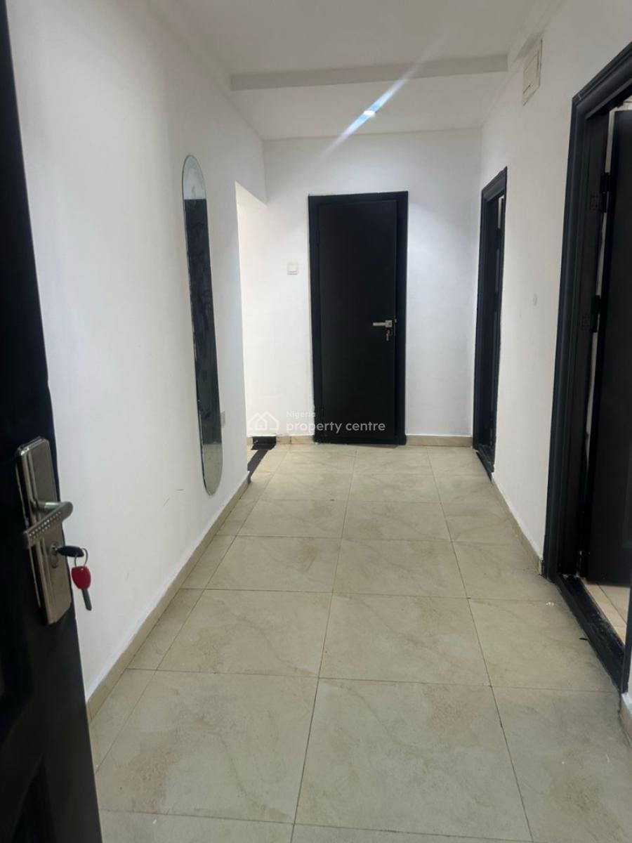 Newyl Renovated Two Bedroom Flat Apartment, Off Admiralty Way, Lekki Phase 1, Lekki, Lagos, Flat / Apartment for Rent
