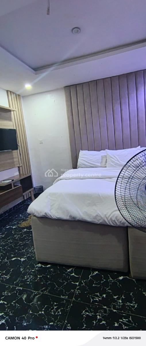Bedroom and Parlour (mini Flat), Kofo Abayomi Street, Victoria Island (vi), Lagos, Mini Flat (room and Parlour) for Rent