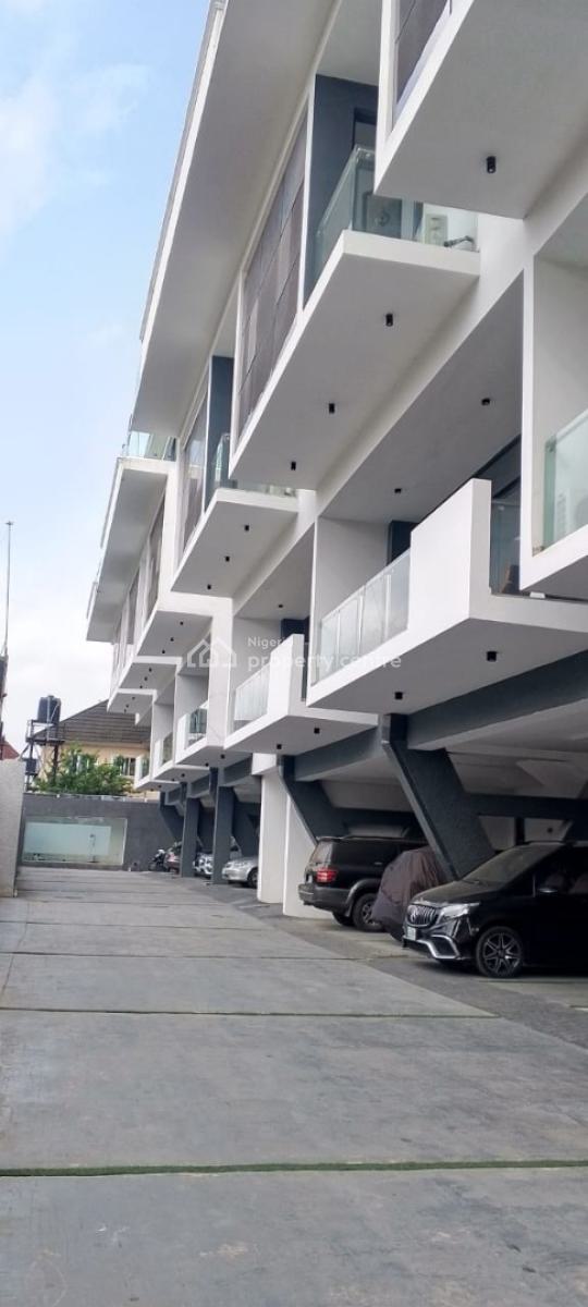 Well Spacious 5 Bedrroom Furnished Penthouse with 2 Rooms Bq, Remi Fani Kayode Avenue, Ikeja Gra, Ikeja, Lagos, Flat / Apartment for Rent