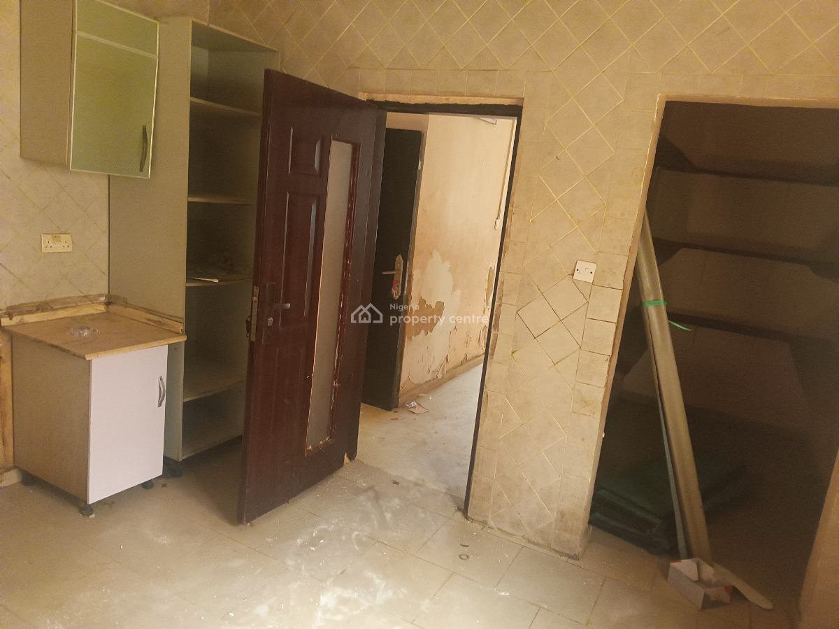 Fantastic 4 Bedroom +bq Detached Duplex. Undergoing Renovation, Admiralty Homes Estate, Alpha Beach Road, New-road Bustop, Igbo Efon, Lekki, Lagos, Detached Duplex for Rent