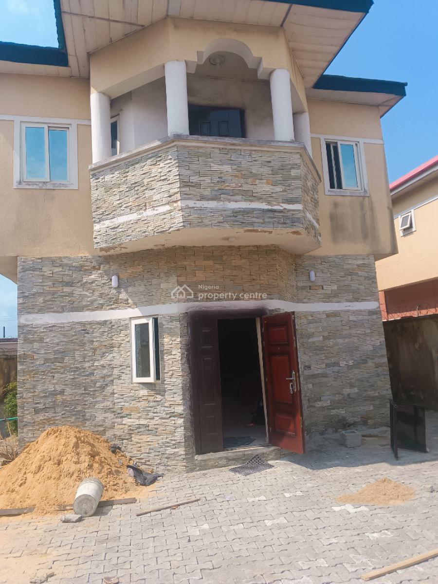 Fantastic 4 Bedroom +bq Detached Duplex. Undergoing Renovation, Admiralty Homes Estate, Alpha Beach Road, New-road Bustop, Igbo Efon, Lekki, Lagos, Detached Duplex for Rent