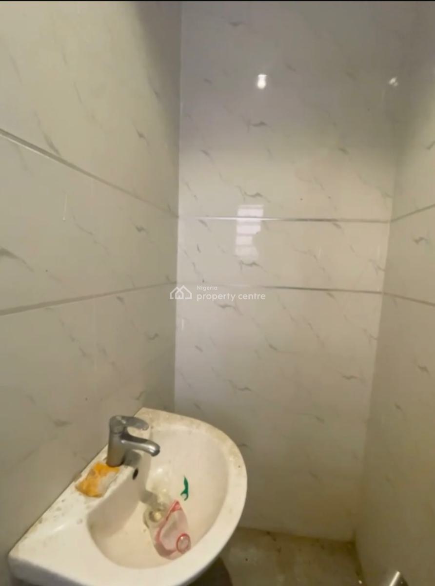 1 Bedroom  & Parlor Mini Flat Downstairs, Ologolo, Lekki, Lagos, Mini Flat (room and Parlour) for Rent