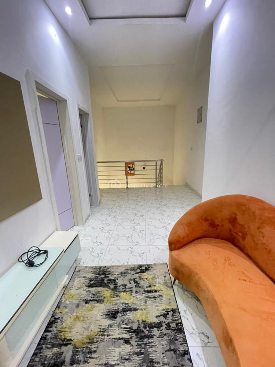 Distress Spacious Very Homely: 4 Bed Terrace Duplex, Orchid Road, Lekki, Lagos, Terraced Duplex for Sale