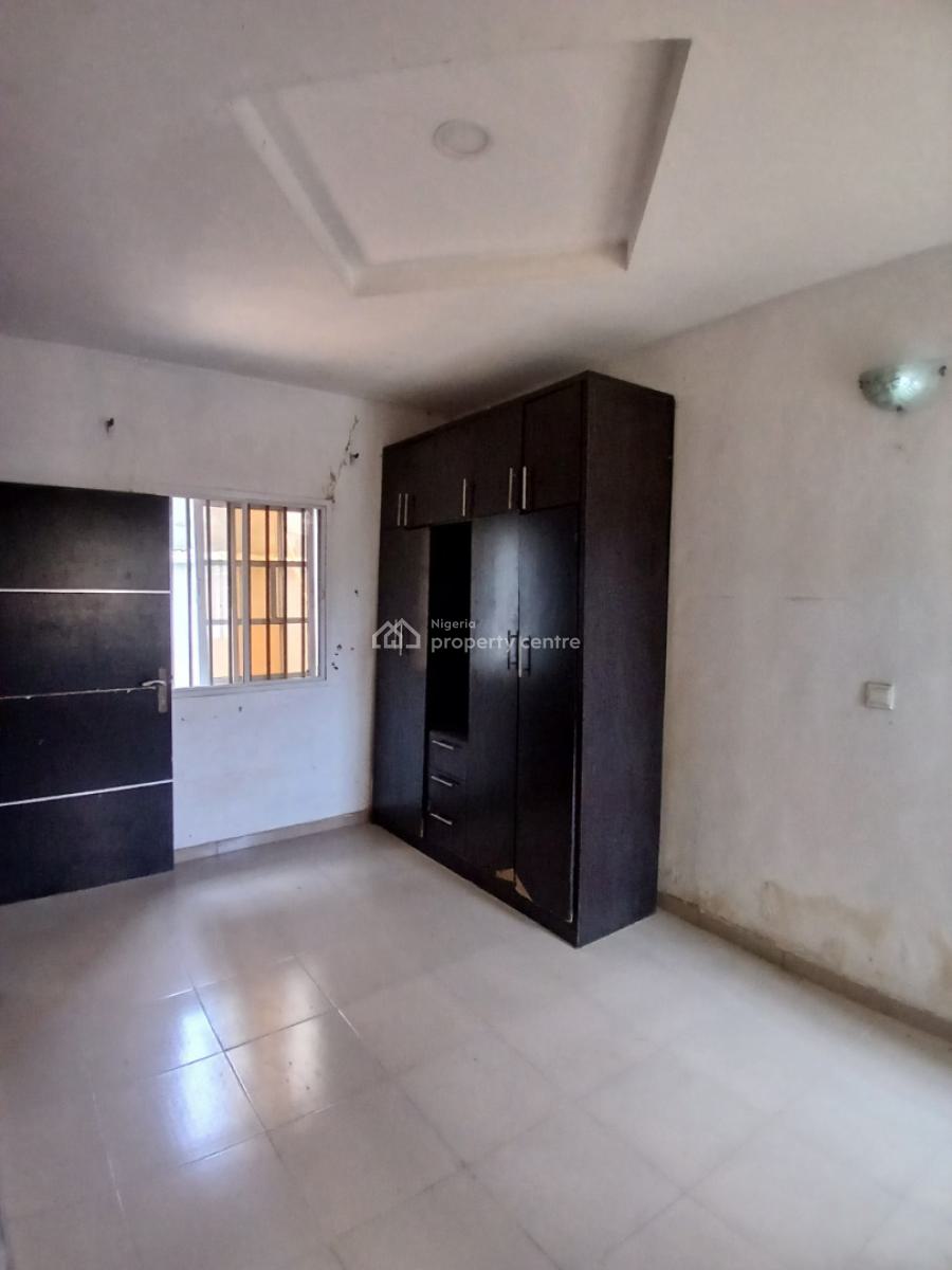 Well Maintained 2 Bedroom Flat Downstairs, Alasia Or Via Okera Nla, Ajah, Lagos, Flat / Apartment for Rent