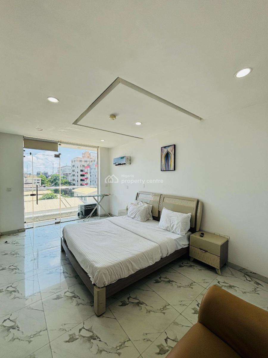 1bedroom Apartment, Available From Today . Book Now Before Its Taken, Lekki Phase 1, Lekki, Lagos, Flat / Apartment Short Let