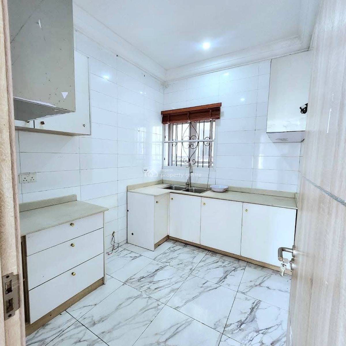 Newly Renovated 2 Bedroom Flat, Idado, Lekki, Lagos, Flat / Apartment for Rent