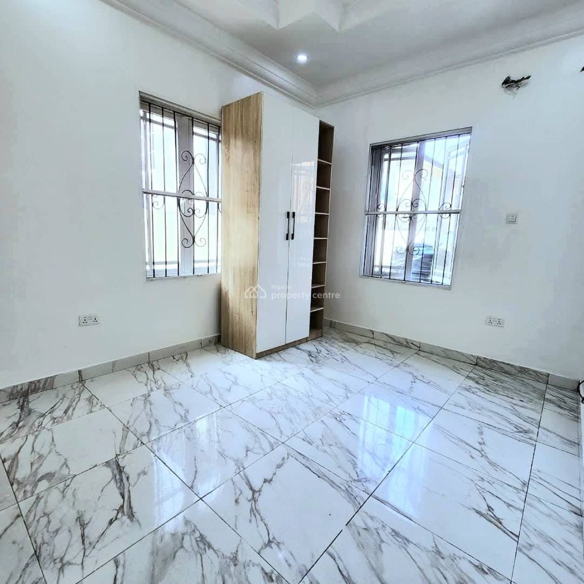 Newly Renovated 2 Bedroom Flat, Idado, Lekki, Lagos, Flat / Apartment for Rent