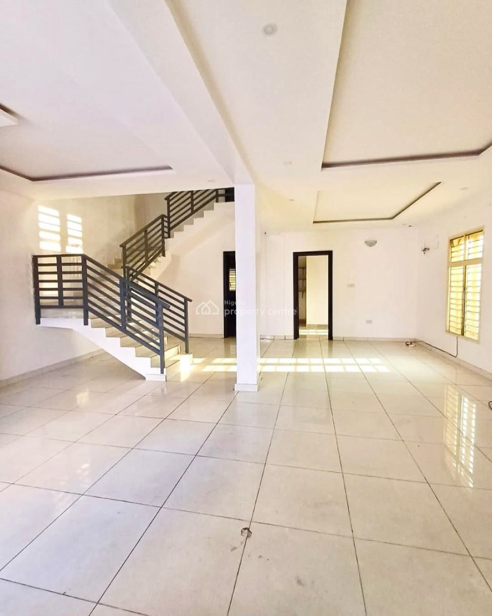 a Well Maintained 4-bedroom Maisonette, Lekki Phase 1, Lekki, Lagos, Terraced Duplex for Rent
