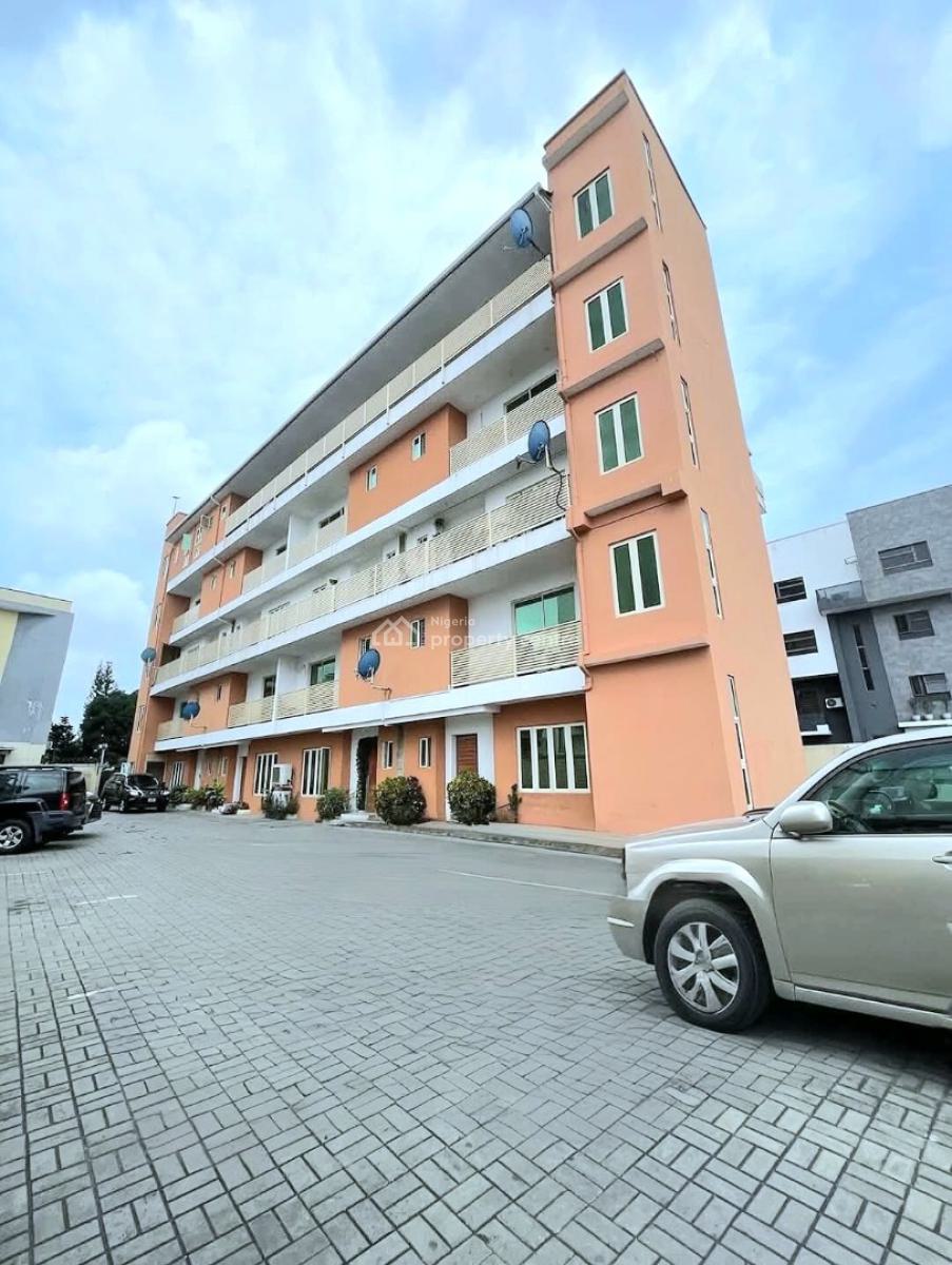 a Well Maintained 4 Bedroom Maisonette, Lekki Phase 1, Lekki, Lagos, House for Rent