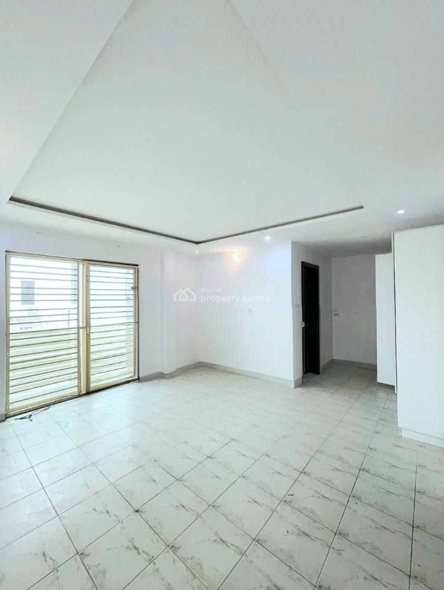a Well Maintained 4 Bedroom Maisonette, Lekki Phase 1, Lekki, Lagos, House for Rent
