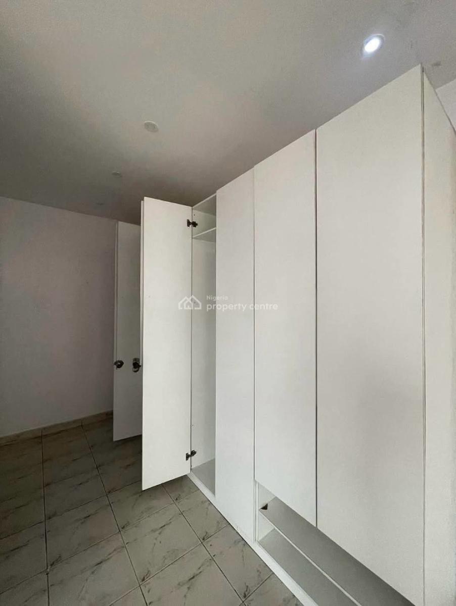 a Well Maintained 4 Bedroom Maisonette, Lekki Phase 1, Lekki, Lagos, House for Rent