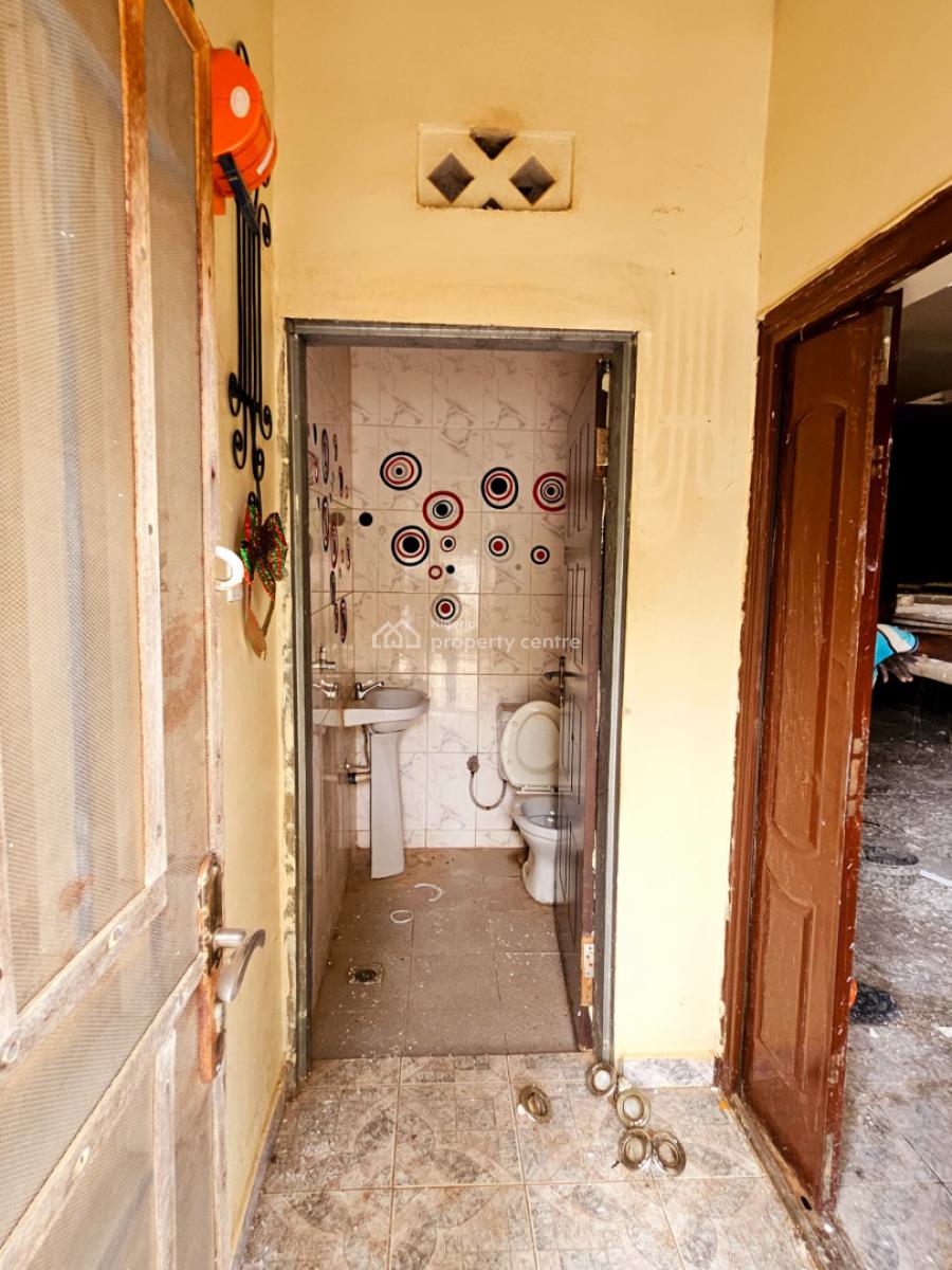 2 Bedrooms Semi Detached Bungalow, Sunnyvale Estate, Lokogoma District, Abuja, Semi-detached Bungalow for Rent