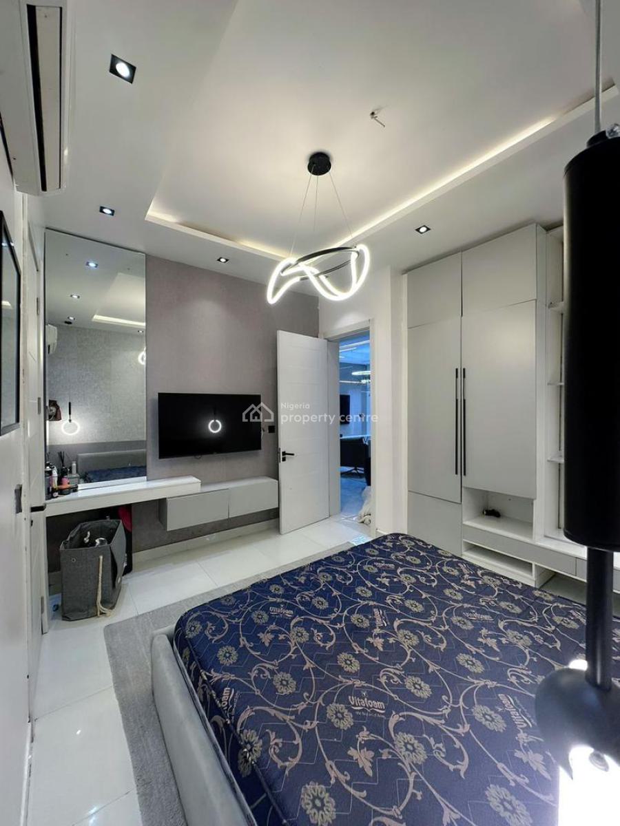 Well Furnished 2 Bedroom Apartment with Bq, Ologolo, Lekki, Lagos, Block of Flats for Sale