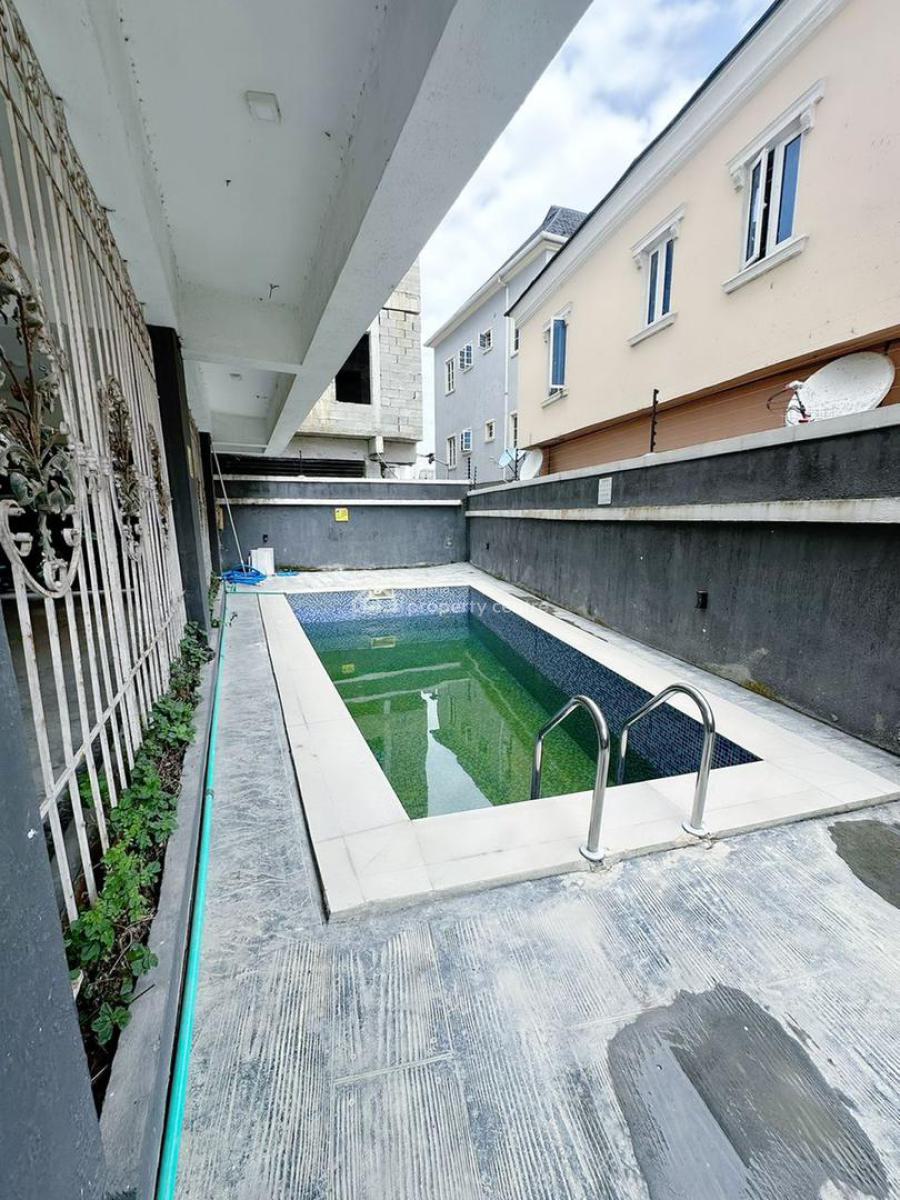 Well Furnished 2 Bedroom Apartment with Bq, Ologolo, Lekki, Lagos, Block of Flats for Sale