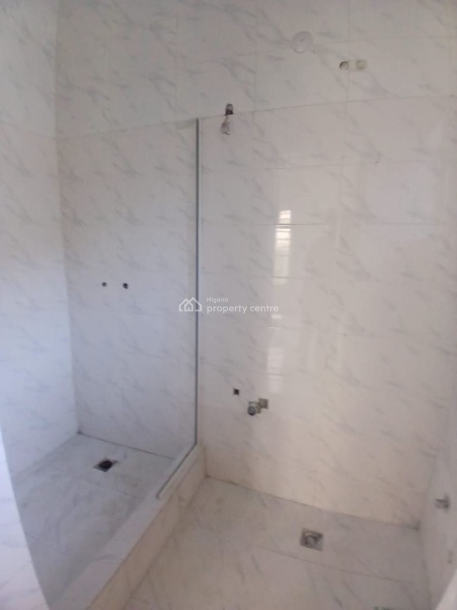 1 Bedroom Spacious Apartment Fully Serviced with 24hrs Light, Spg, Ologolo, Lekki, Lagos, Flat / Apartment for Rent