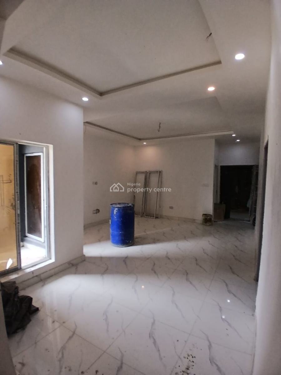 1 Bedroom Spacious Apartment Fully Serviced with 24hrs Light, Spg, Ologolo, Lekki, Lagos, Flat / Apartment for Rent