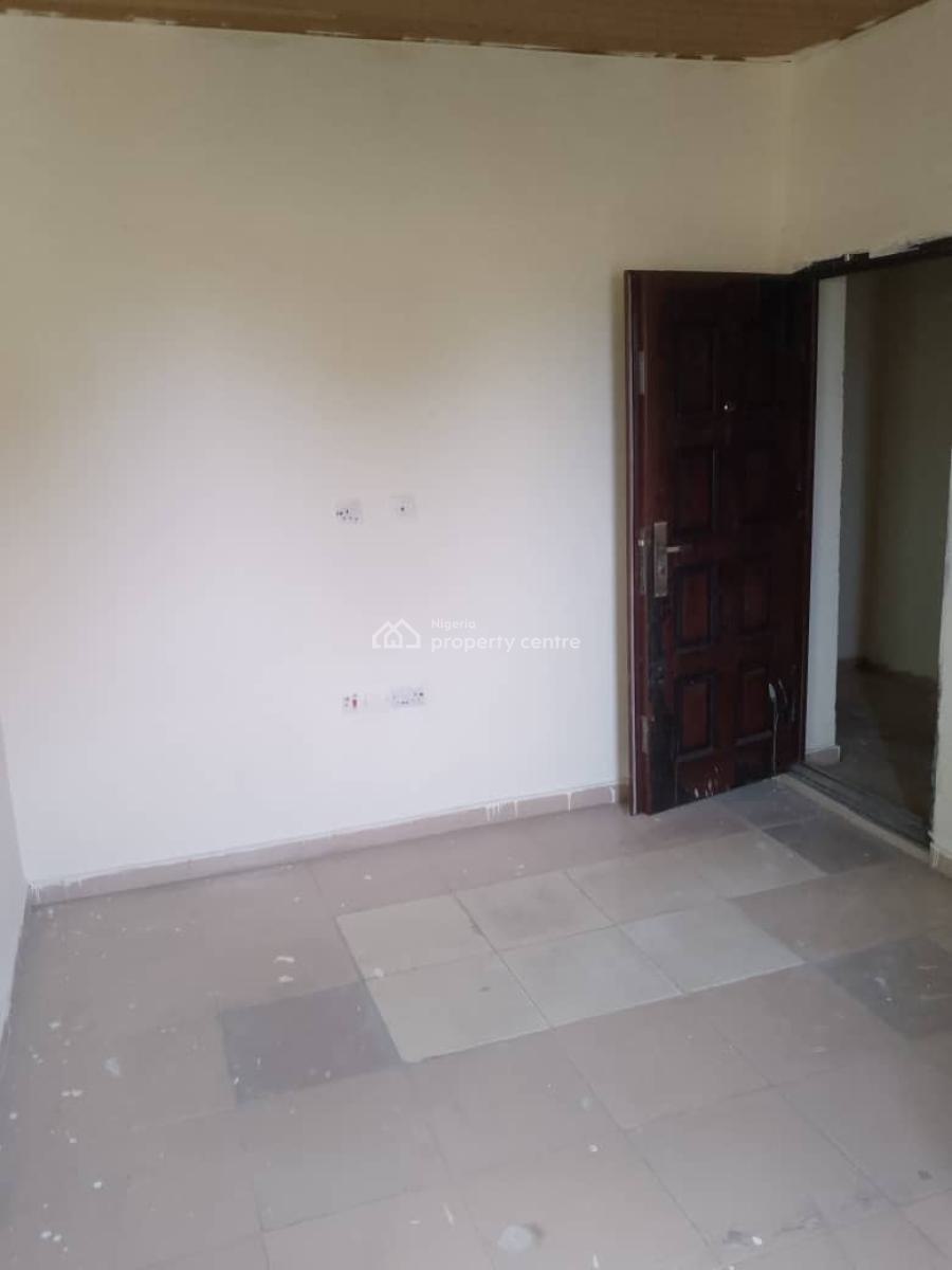 Luxurious Room and Parlour Self Contain Upstair, Ologufe Road Awoyaya Ibeju Lekki Lagos, Awoyaya, Ibeju Lekki, Lagos, Mini Flat (room and Parlour) for Rent