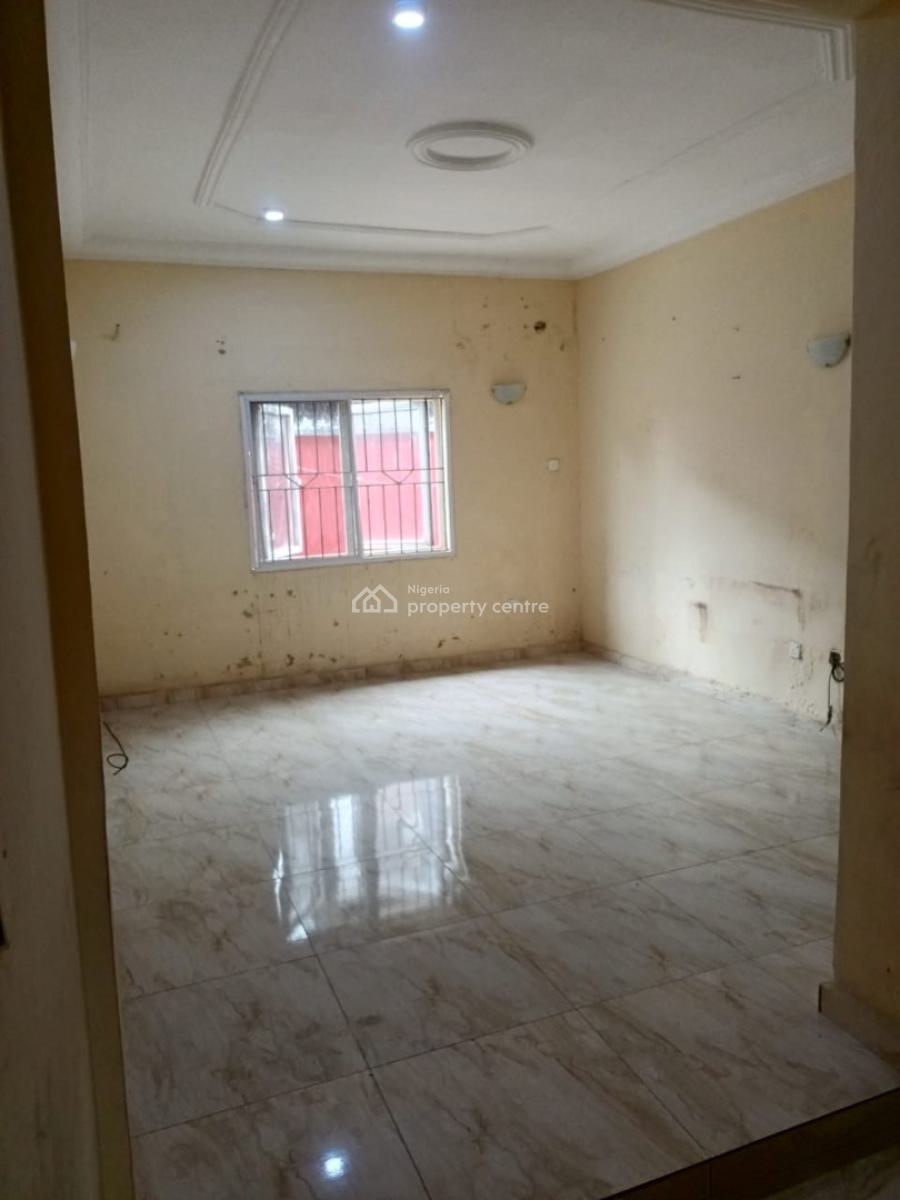 a Spacious Parlor Space in a Shared Apartment, Off Mobil Road, Ilaje, Ajah, Lagos, Self Contain (single Rooms) for Rent