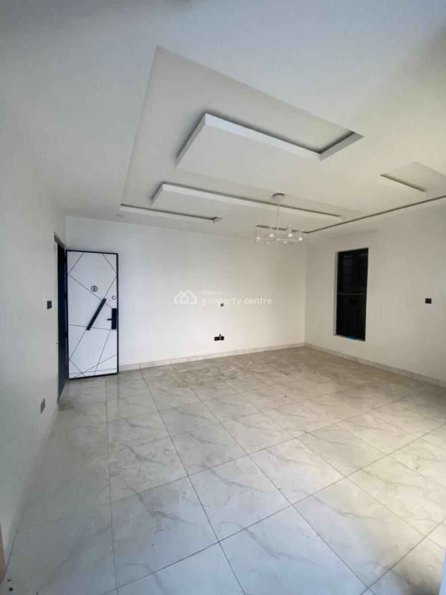 2 Bedroom Apartment Fully Serviced 3rd Floor, Ologolo, Ologolo, Lekki, Lagos, Flat / Apartment for Rent
