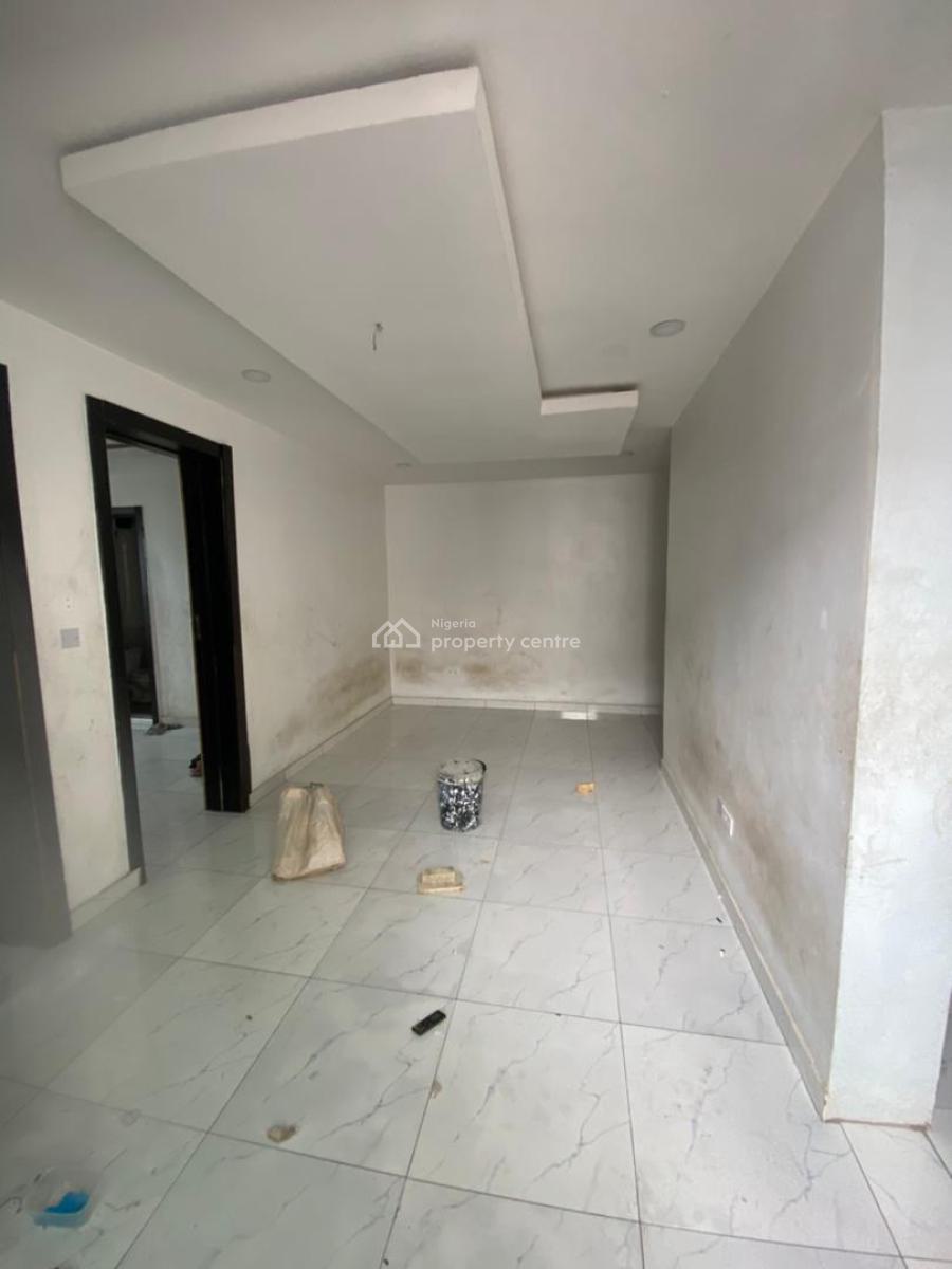 2 Bedroom Apartment  Fully Serviced Renovations Ongoing, Ologolo, Ologolo, Lekki, Lagos, Flat / Apartment for Rent