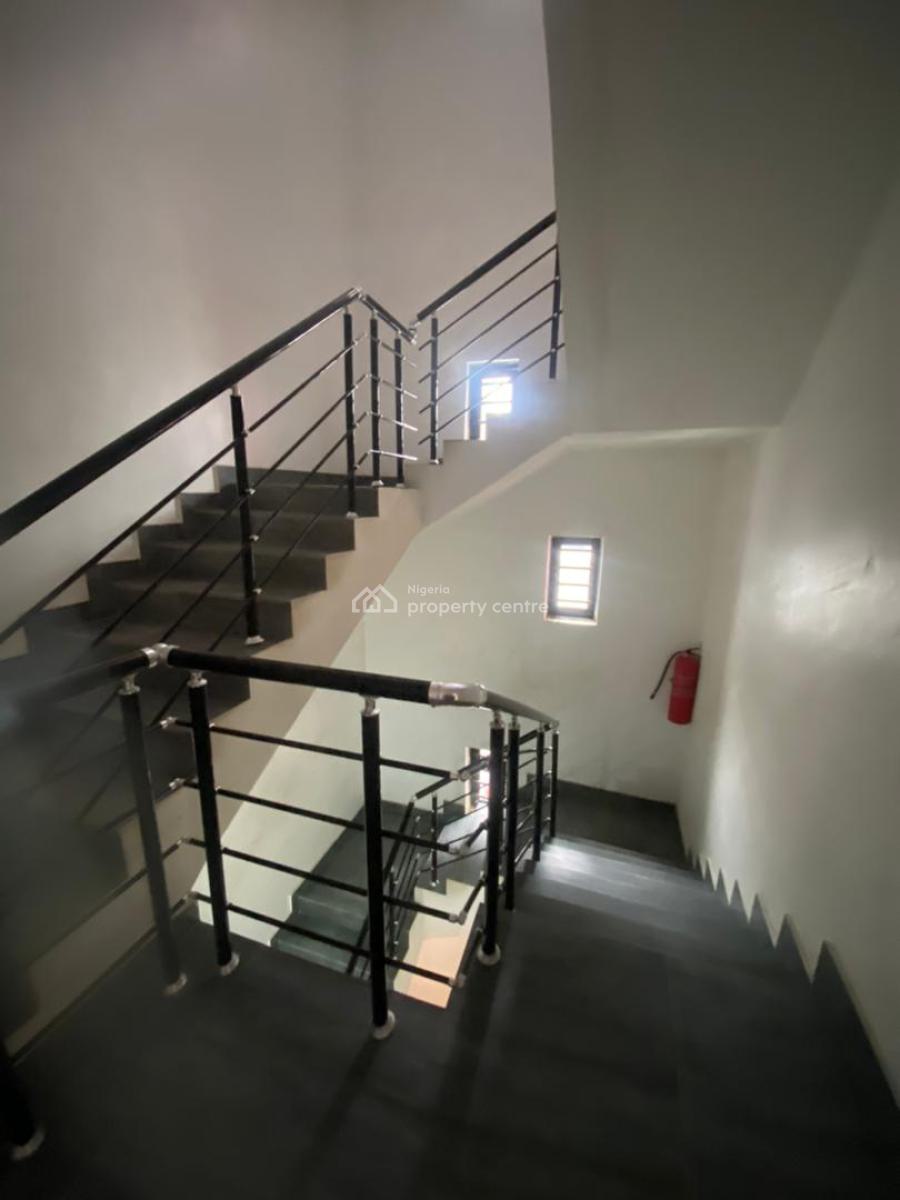 2 Bedroom Apartment  Fully Serviced Renovations Ongoing, Ologolo, Ologolo, Lekki, Lagos, Flat / Apartment for Rent