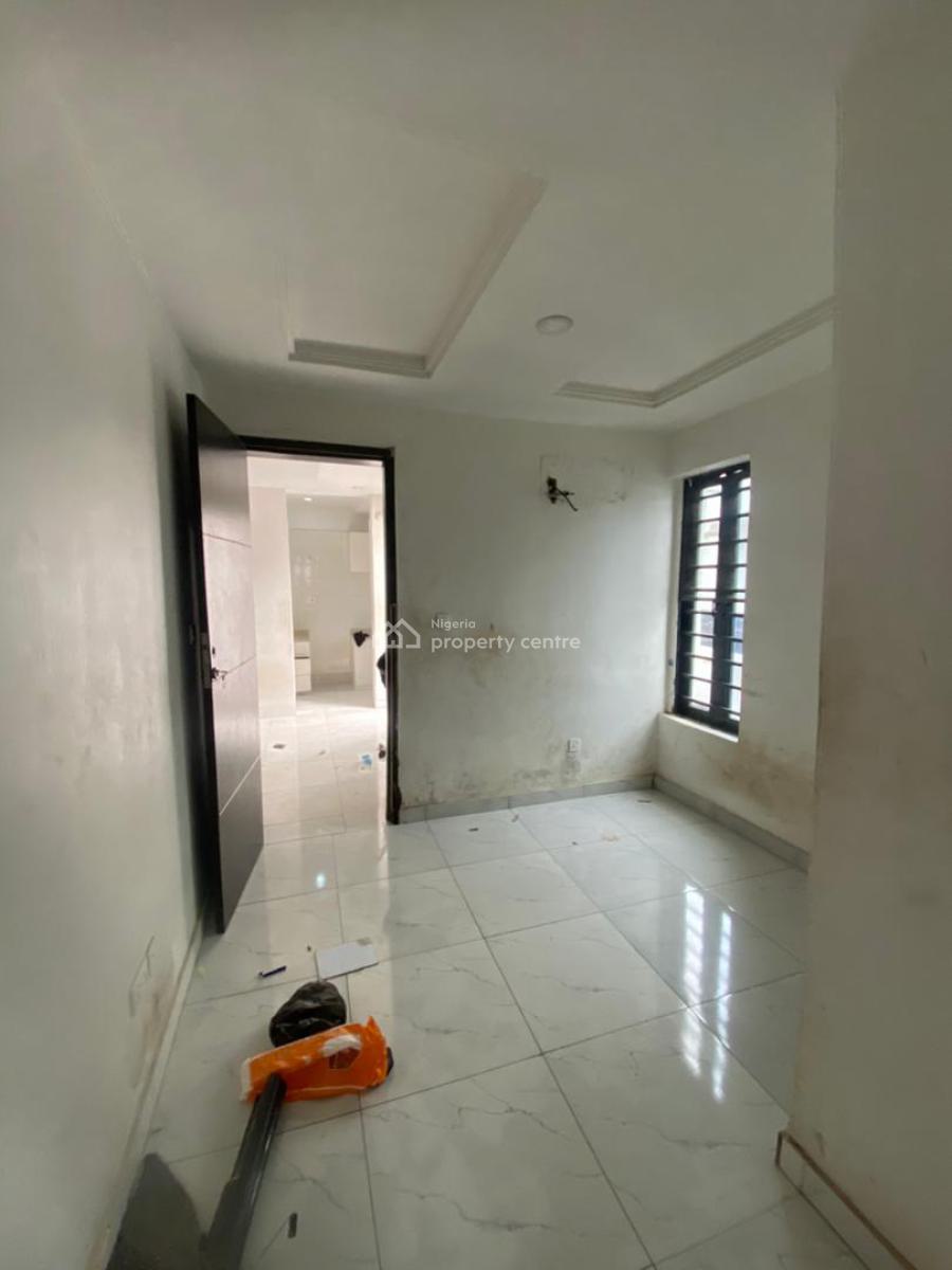 2 Bedroom Apartment  Fully Serviced Renovations Ongoing, Ologolo, Ologolo, Lekki, Lagos, Flat / Apartment for Rent
