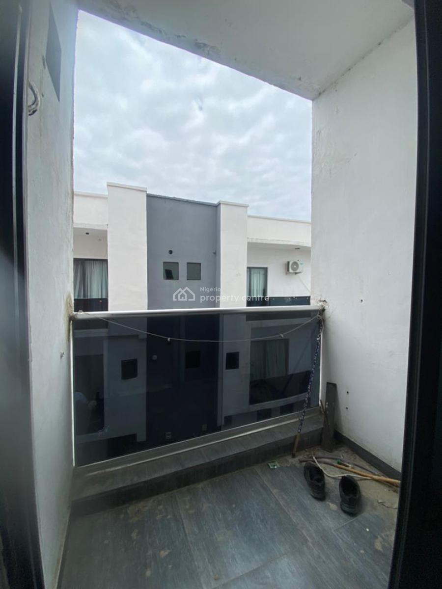 2 Bedroom Apartment  Fully Serviced Renovations Ongoing, Ologolo, Ologolo, Lekki, Lagos, Flat / Apartment for Rent