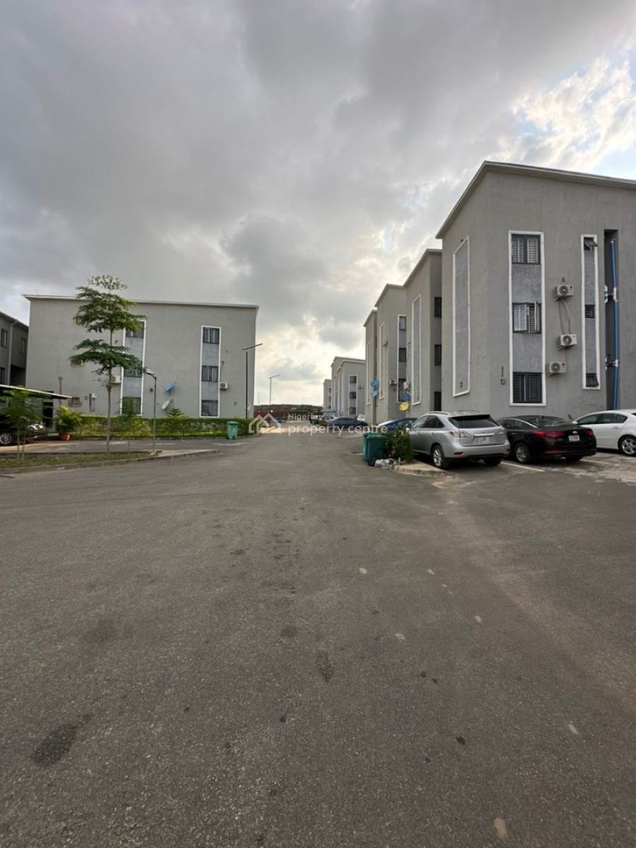 Luxury 3-bedroom Apartment with Bq, Galadimawa, Abuja, Flat / Apartment for Sale