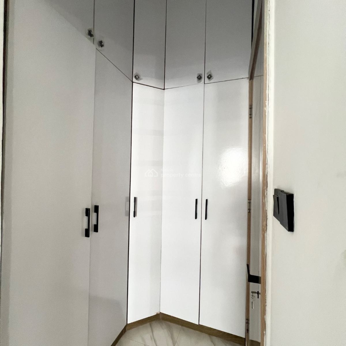 4 Bedroom & Bq, Ikota, Lekki, Lagos, Detached Duplex for Sale