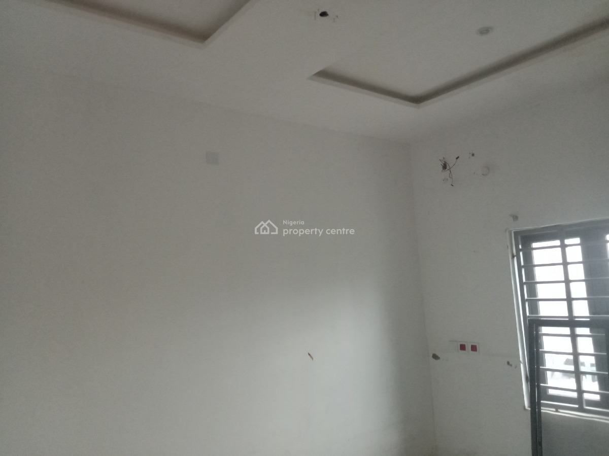 Spacious Two Bedroom Flat, Gilmore, Jahi, Abuja, Flat / Apartment for Rent