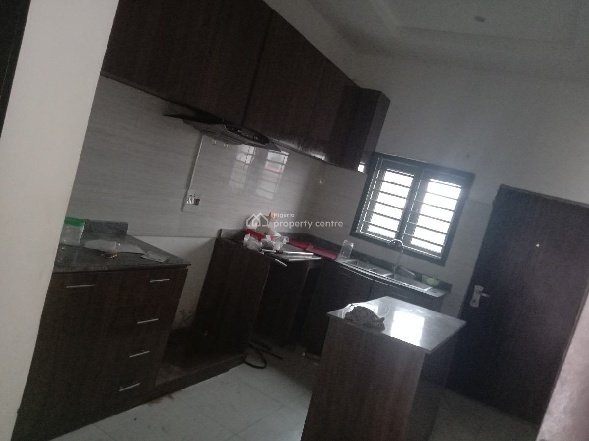Spacious Two Bedroom Flat, Gilmore, Jahi, Abuja, Flat / Apartment for Rent