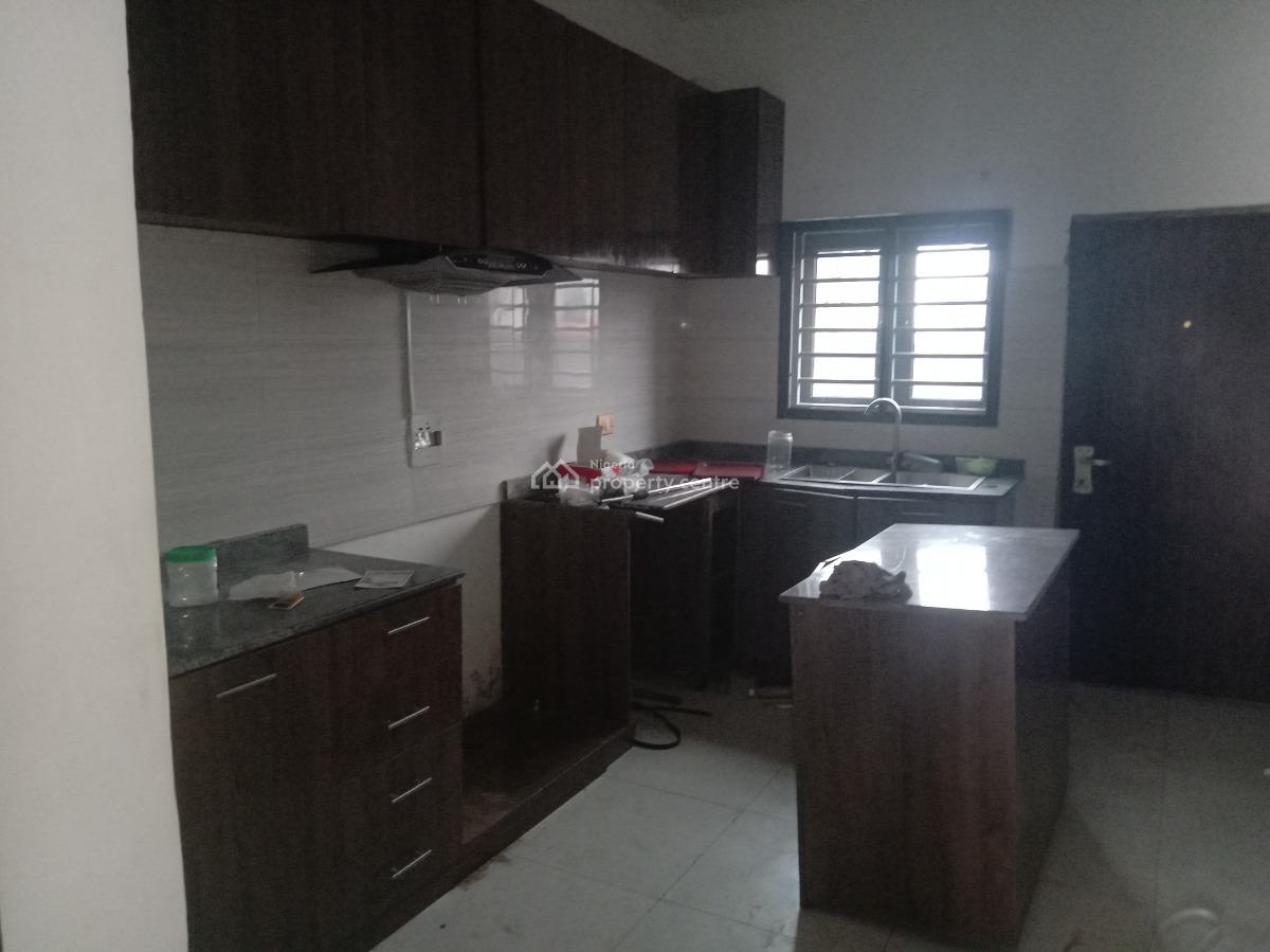 Spacious Two Bedroom Flat, Gilmore, Jahi, Abuja, Flat / Apartment for Rent