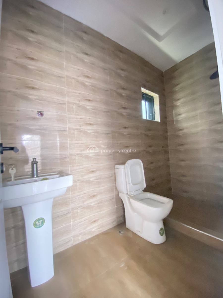 2 Bedroom Apartment, Lekki Scheme 2, Ogombo, Ajah, Lagos, Flat / Apartment for Rent