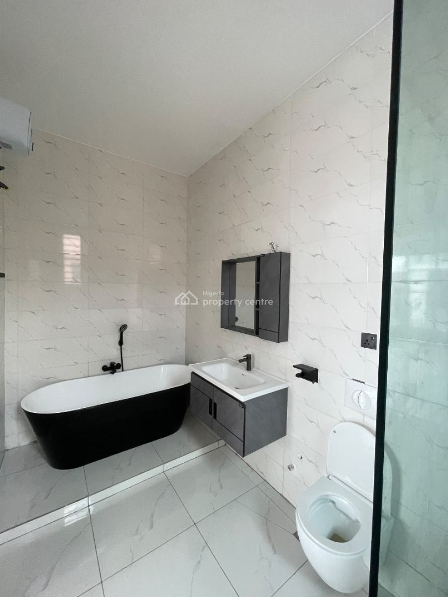 Spacious 5 Bedroom Detached House, Lekki, Lagos, Detached Duplex for Sale